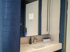 -广州琶洲会展广州塔地铁站轻居酒店