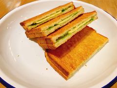 咖椰吐司-HELLO 27 意面·沙拉·帕尼尼