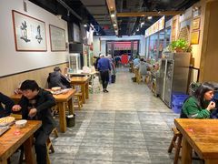 大堂-老白家面馆(测绘东路总店)