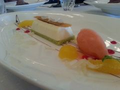 -Salon de Ville浦江汇(上海外滩华尔道夫酒店店)