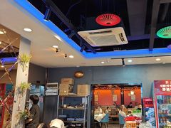 -老街烧烤大排档·地道湖北菜·龙虾馆(汉口火车站店)