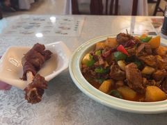 -汗腾格里·风味餐厅(新疆驻京办店)