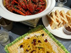 -肥肥虾庄·金牌油焖大虾(东湖欢乐谷店)