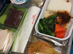 -西沃古尔·拉姆古兰爵士国际机场