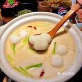 跟风吃这家湘西菜馆，排队1小时真值哭了