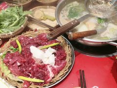 8两鲜肉（偏瘦）-潮汕·草根牛肉档(上海荟聚城市集市店)