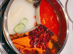 -周师兄大刀腰片火锅(磁器口直营店)
