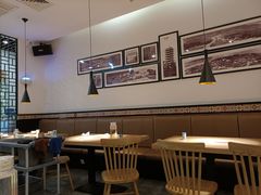 大堂-李子坝梁山鸡(北碚万达五鸡哥店)