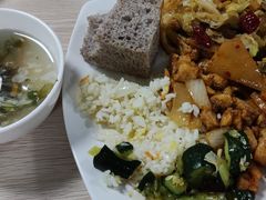 -东北大厦酒店(沈阳北站青年大街店)