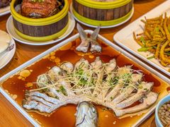 -莲餐厅·湖北菜·潜江小龙虾店(愚园路店)