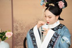 -盘子女人坊古装写真摄影(厦门总店)