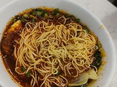 -李与白包子铺(桐梓林店)