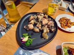 -一朵菌·野生菌探索家火锅(南亚店)