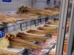 -两三事小郡肝串串香火锅(桂庙店)