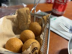 -BHC炸鸡(明洞总店)