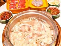 -润园四季椰子鸡火锅(卓越INTOWN店)