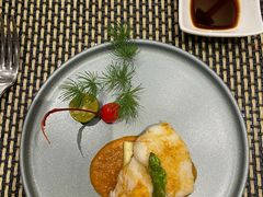 -东莞海悦花园大酒店(厚街万达广场寮厦地铁站店)