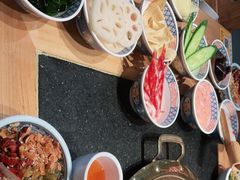 -周小明火锅(黑金冠社区店)