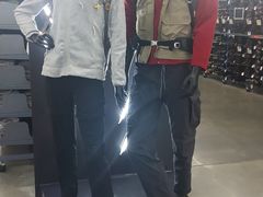-迪卡侬(徐泾店)