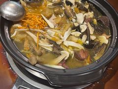 -菌之家·专业纯野生菌火锅·特色炒菌