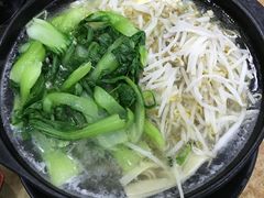 -丽虹云南过桥米线(兴工街店)