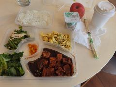 -上海宝诚尊悦宝马4S店(静安店)