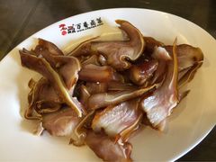 -老鼎万春卤菜(鹭湖宫8区店)