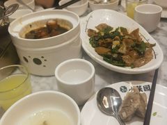 -小菜园新徽菜(宜兴八佰伴店)