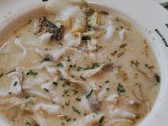 -渔语鱼酸菜鱼新川菜(来福士店)