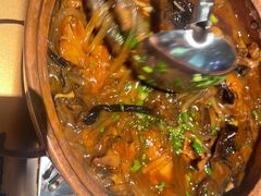 小鸡炖蘑菇-关东小磨东北菜(漕河泾印象城店)