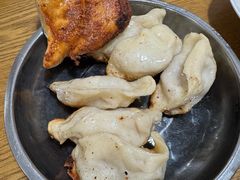 -黄阿姨锅贴大王(万航渡路店)