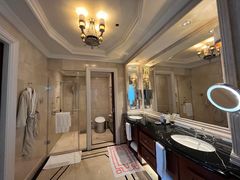 -广州富力丽思卡尔顿酒店