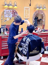 -Devilhands Barbershop男士理容店