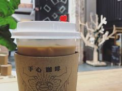 拿铁-手心咖啡