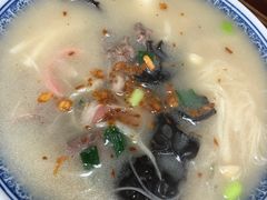 -亚忠小吃店(曾厝垵店)