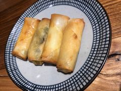 雪菜黄鱼春卷-南小蟹手工點心(三里屯店)
