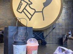 -喜茶(深圳万象城黑金店)