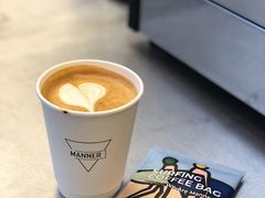 燕麦拿铁-Manner Coffee(IFS一楼店)