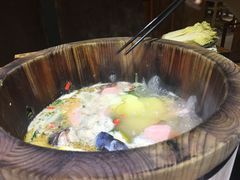 -秋语木桶鱼.酸菜鱼(开发区火车站店)