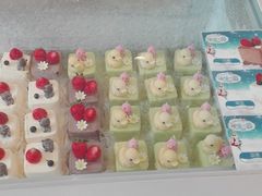 草莓冰激凌蛋糕-好利来(柳北店)