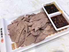 自制蒜泥猪肝-灶座小锅烀饼·铁锅炖(道里店)