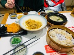 -馋三尺蟹粉小笼(人民广场店)