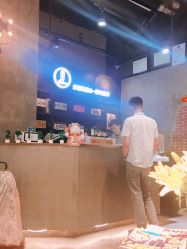 -Kraemer Paris  苏豪路易士·嘉玛发廊