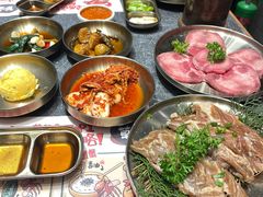 -草家酱蟹炭火烤肉店(珲春南路二店)