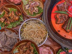 -四小区火锅·巷子里的重庆火锅(花照壁店)