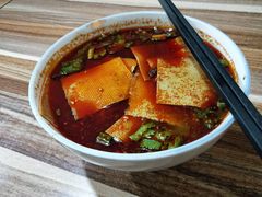-老字号杨坡红油米线腊汁肉夹馍(东四道巷店)