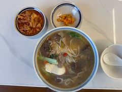 -邱芳粉店(迎宾大道旗舰店)