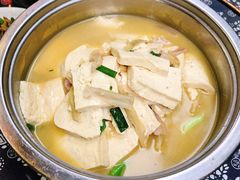 手工豆腐炖咸肉-国生茶庄·地道农家菜团建活动