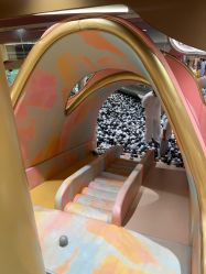 -奈尔宝·国风主题儿童乐园·亲子餐厅(豫园商城店)