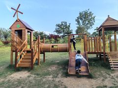 -雅达·阳羡溪山小镇中心